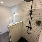 Appartement Le Coloré - Parking Gratuit - Confortable Pau