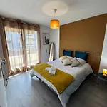 Le Coloré - Parking Gratuit - Confortable Appartement Pau