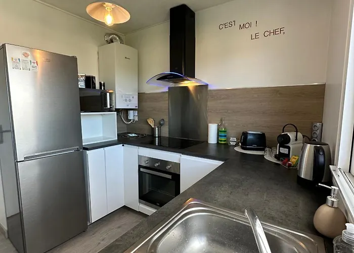 Le Coloré - Parking Gratuit - Confortable Appartement Pau